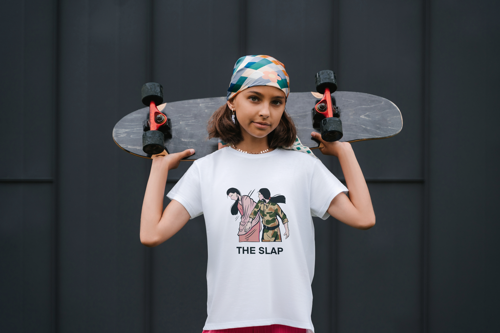 The Slap T-shirt Unisex by Akaurbrand